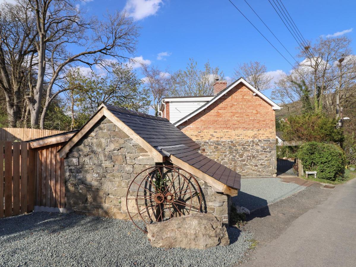 Tan Y Capel Villa Llanbrynmair Bagian luar foto