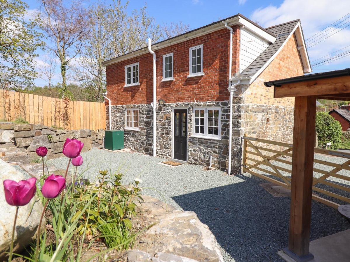 Tan Y Capel Villa Llanbrynmair Bagian luar foto